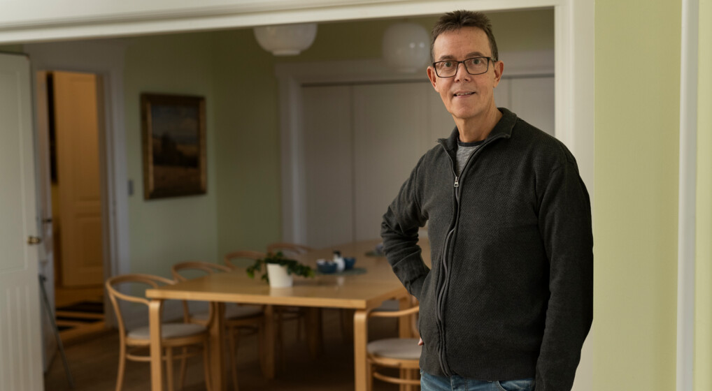 Portræt Bjarne Flø Bitsch, Aarhus Stift april 2024 Portrætfoto af lønmedarbejder Bjarne Fløe Bitsch